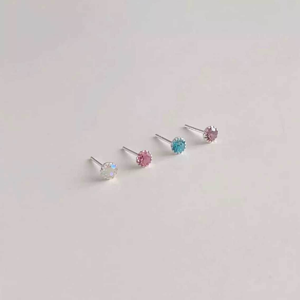 Winterwinter Jewelry Silver925 : ต่างหูเงินแท้ เพชร cz น่ารักสไตล์เกาหลี มีให้เลือกหลายสี ( 4 mm )