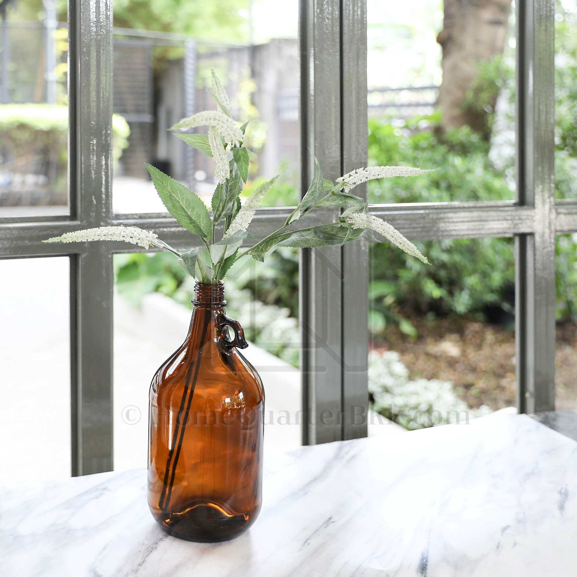 ขวดใหญ่สีชา มีหูจับ 2500 มล. | Loop Brown Glass Bottle 2500 ml
