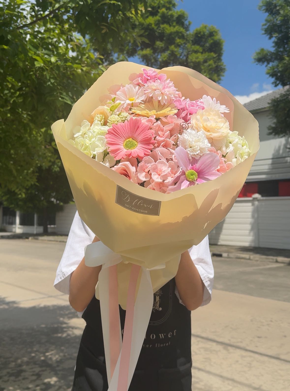 ช่อดอกไม้ประดิษฐ์