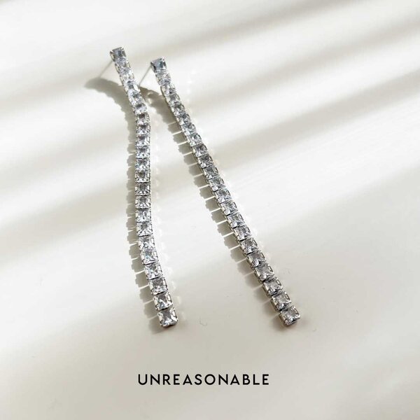 ต่างหูเพชร CZ ต่างหูก้านเงินแท้ น้ำหนักเบา สวยใส่สบาย UA0825-01 Unreasonable Accessories