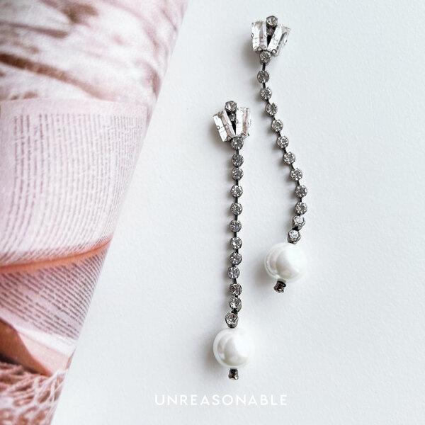ต่างหู Drop มุกแก้ว ต่างหูคลิป ต่างหูก้านเงินแท้ น้ำหนักเบา สวยใส่สบาย UA0779-01 Unreasonable Acc...