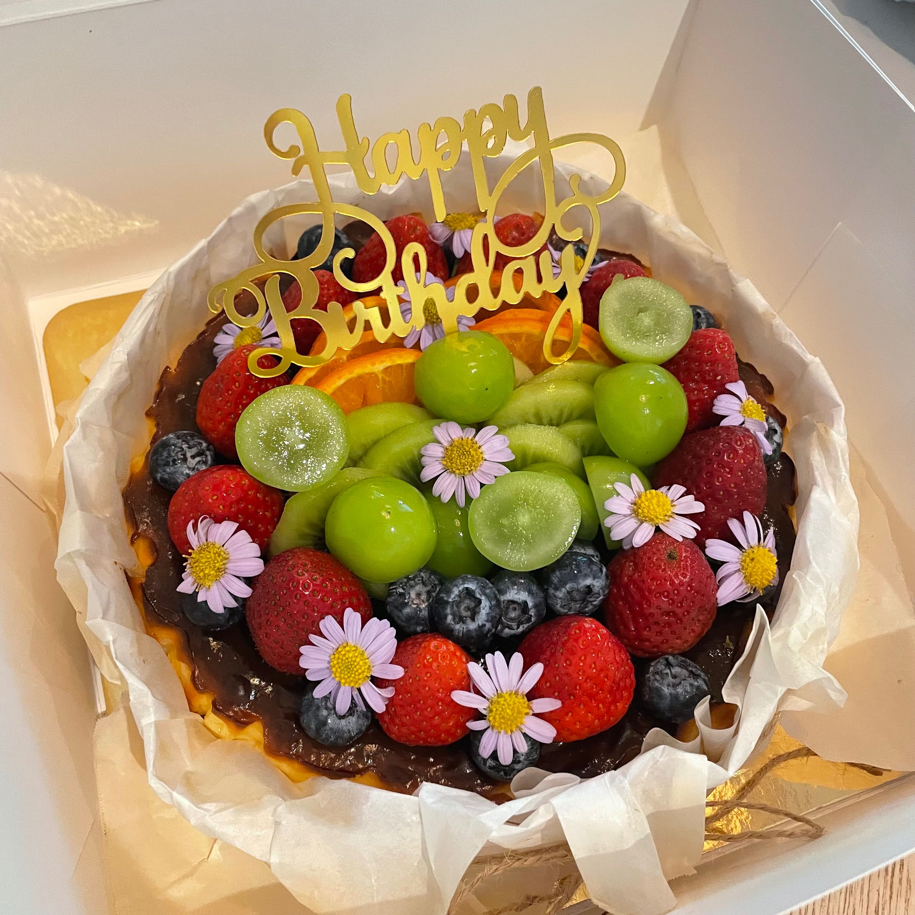 Basque Burnt Cheesecake 3P l ชีสเค้กหน้าไหม้ 3 ปอนด์ (Pre order - Made to order)