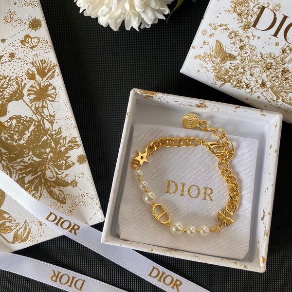 สร้อยข้อมือ CD