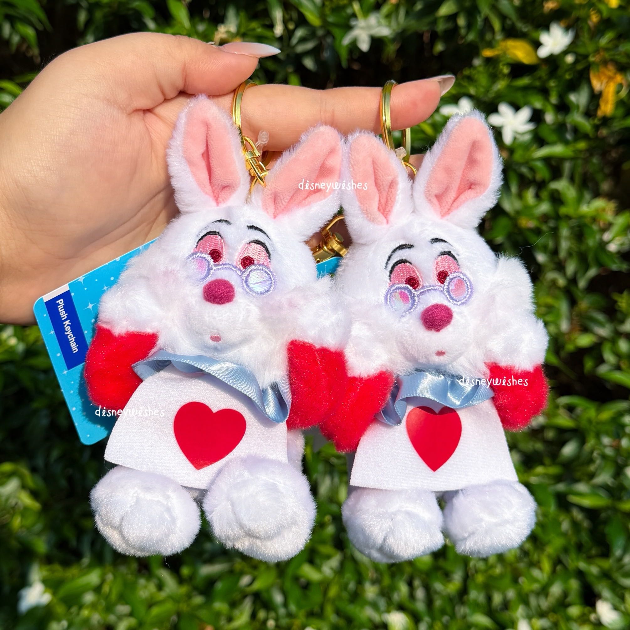 พร้อมส่งที่ไทย : พวงกุญแจ White Rabbit จากเรื่อง Alice inWonderland 🇭🇰 HK Disneyland