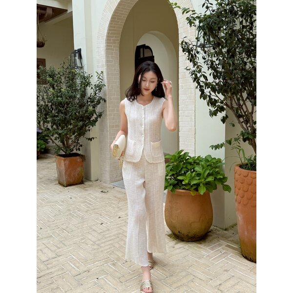 2MUAY รุ่น GJO10342 / GJO10247 เซ็ตอัดพลีท ผ้าKnit SLEEVELESS BUTTON FRONT METALLIC KNIT WITH PAN...