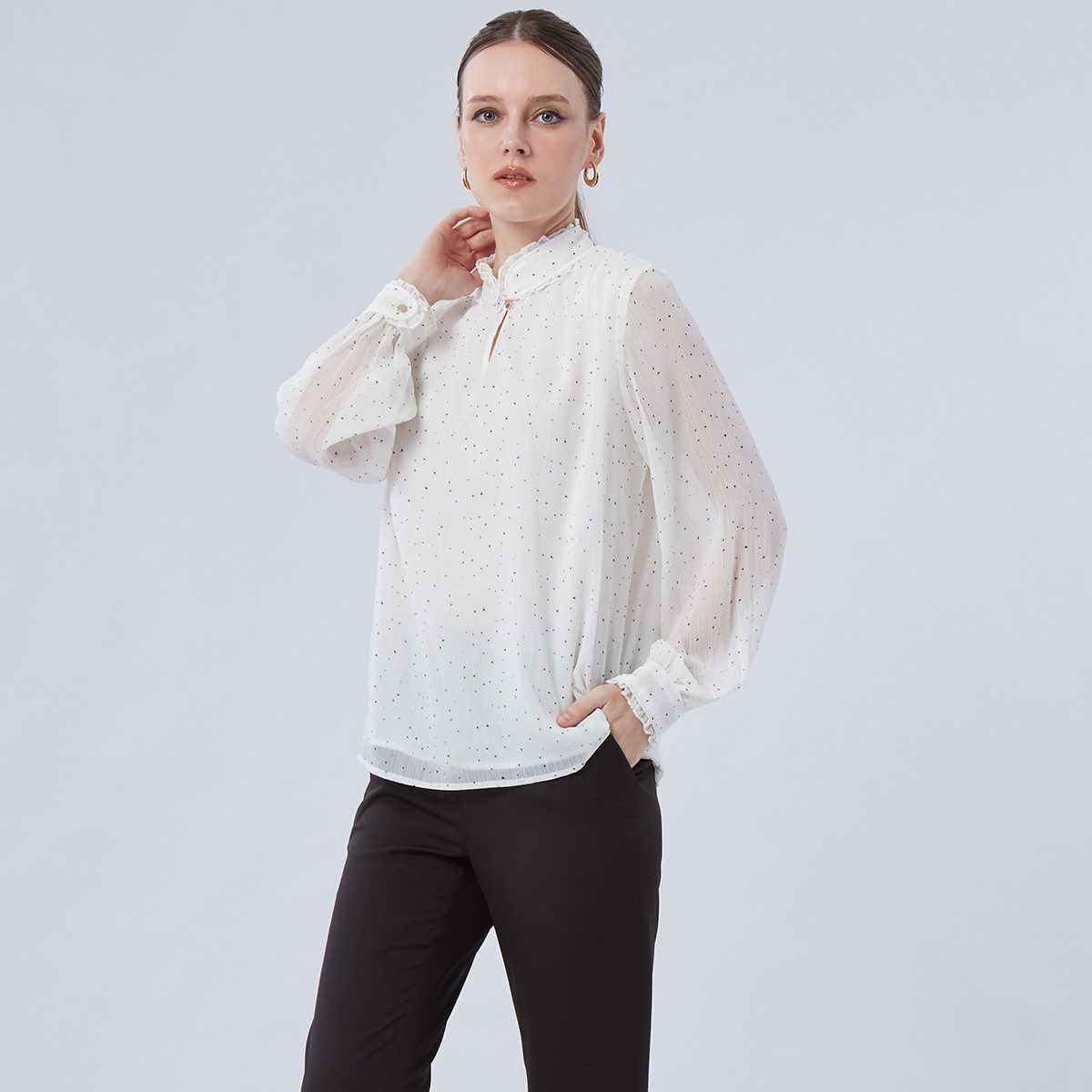 เสื้อเบลาส์แต่งขอบระบาย | Dot Print Blouse with Ruffle Detail | 01075