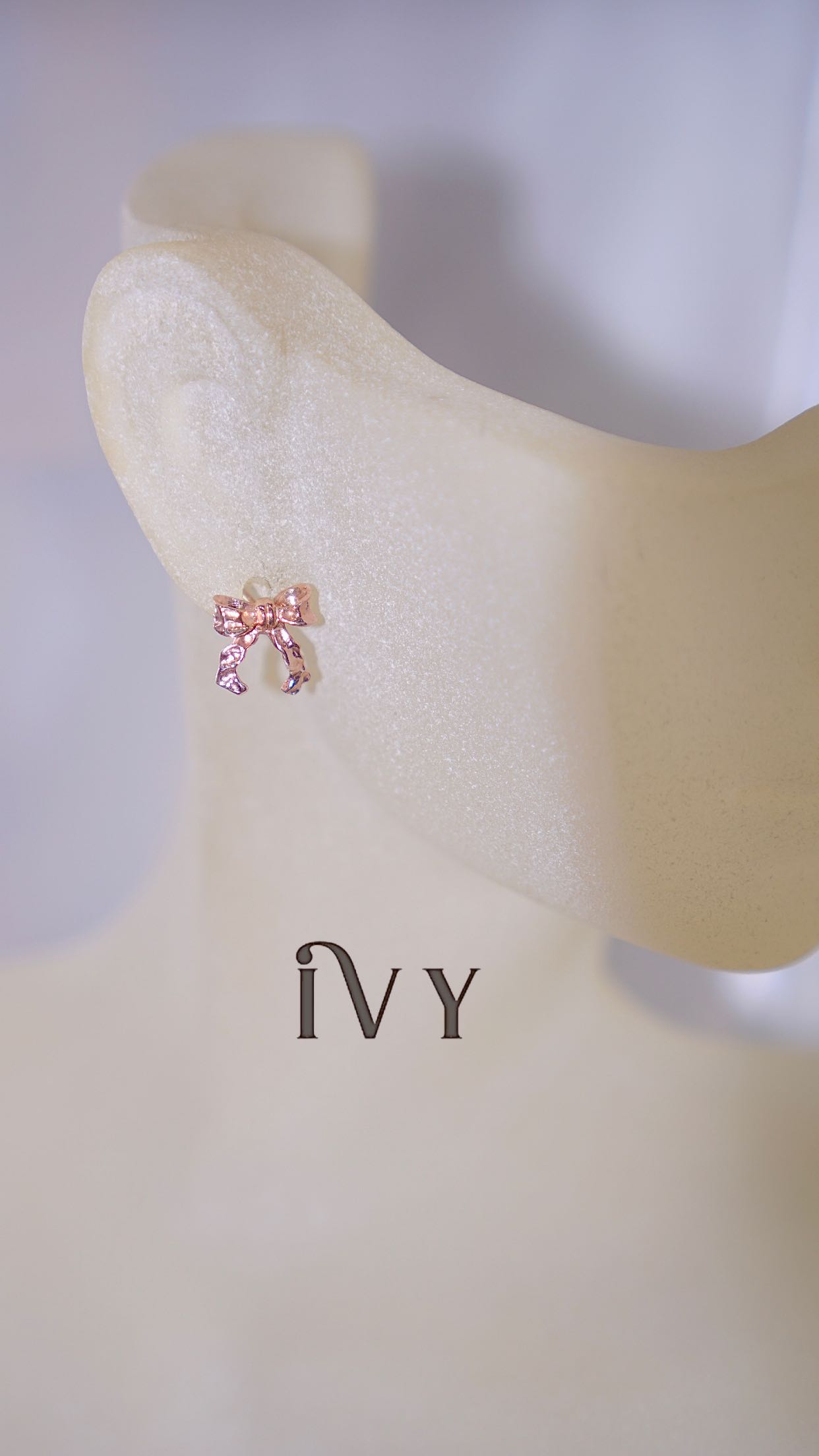 Handcrafted ribbon earrings  in pink gold 