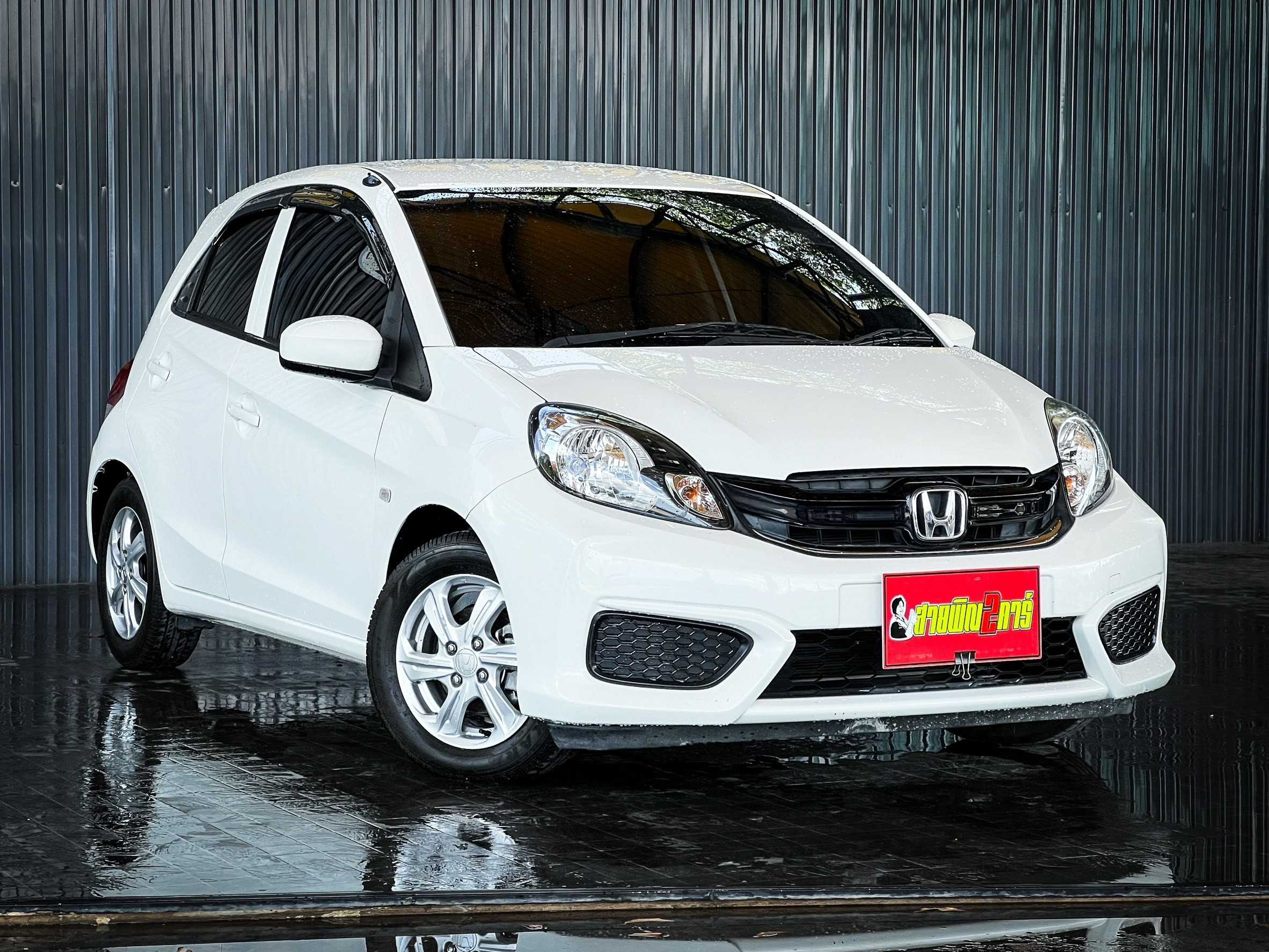 HONDA  BRIO  V  AUTO