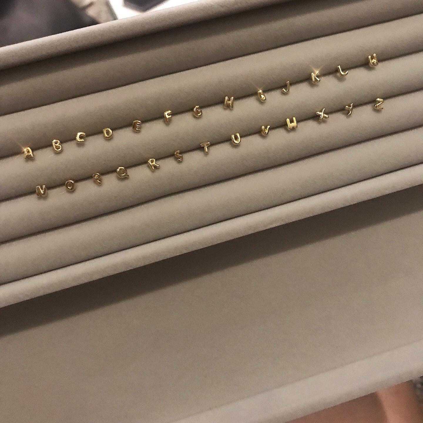 grumpy, alphabet stud_gold (A - P) (ราคาต่อชิ้น/price per piece)