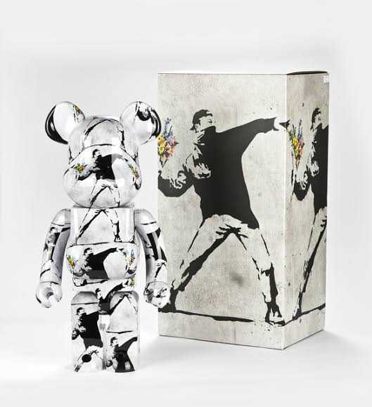 Be@rbrick Banksy Flower Bomber 1000%