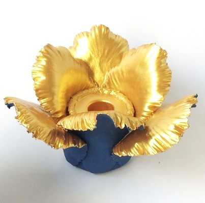 NayeCandleholder