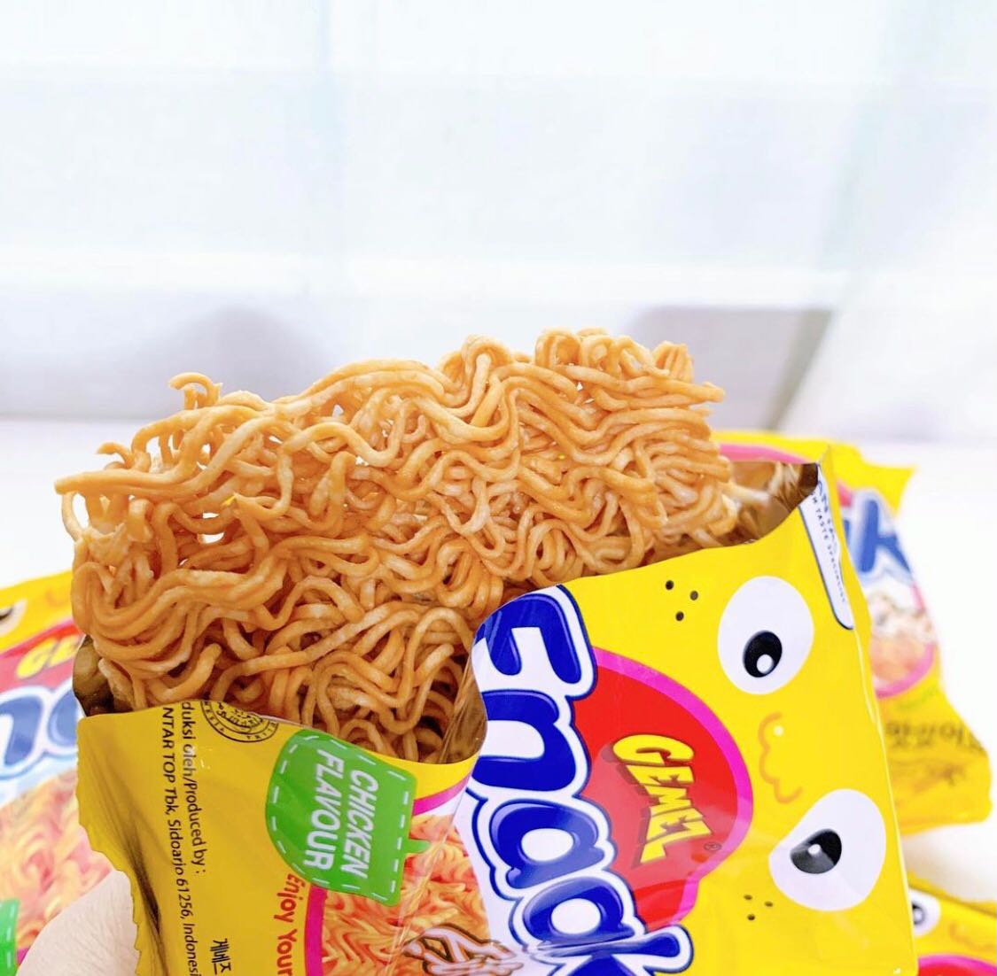 ขนมมาม่ารสไก่