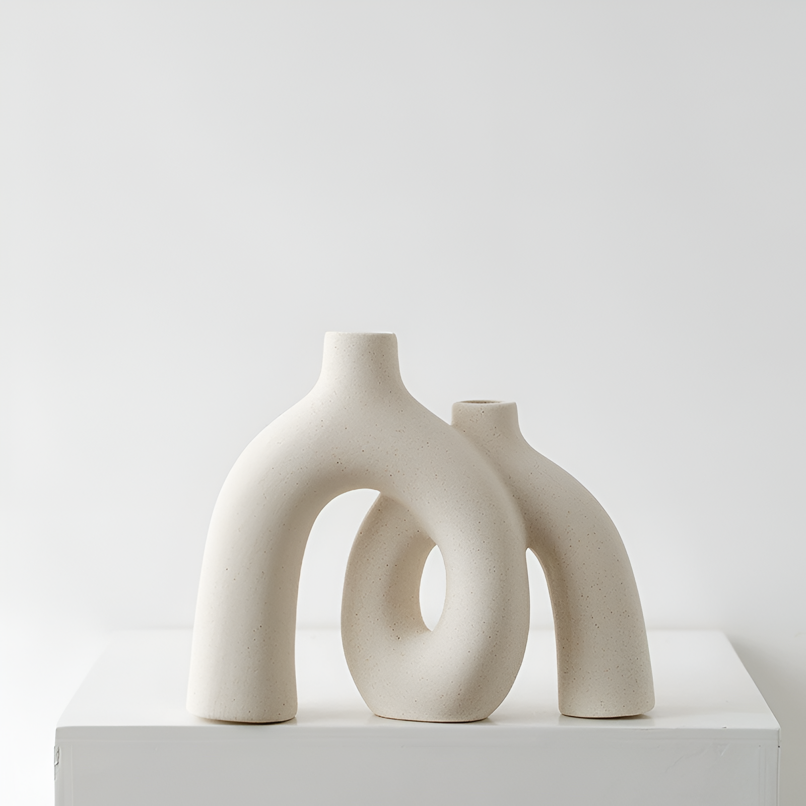 Arc ceramic vase : แจกันเซรามิค สไตล์โมเดิร์นมินิมอล