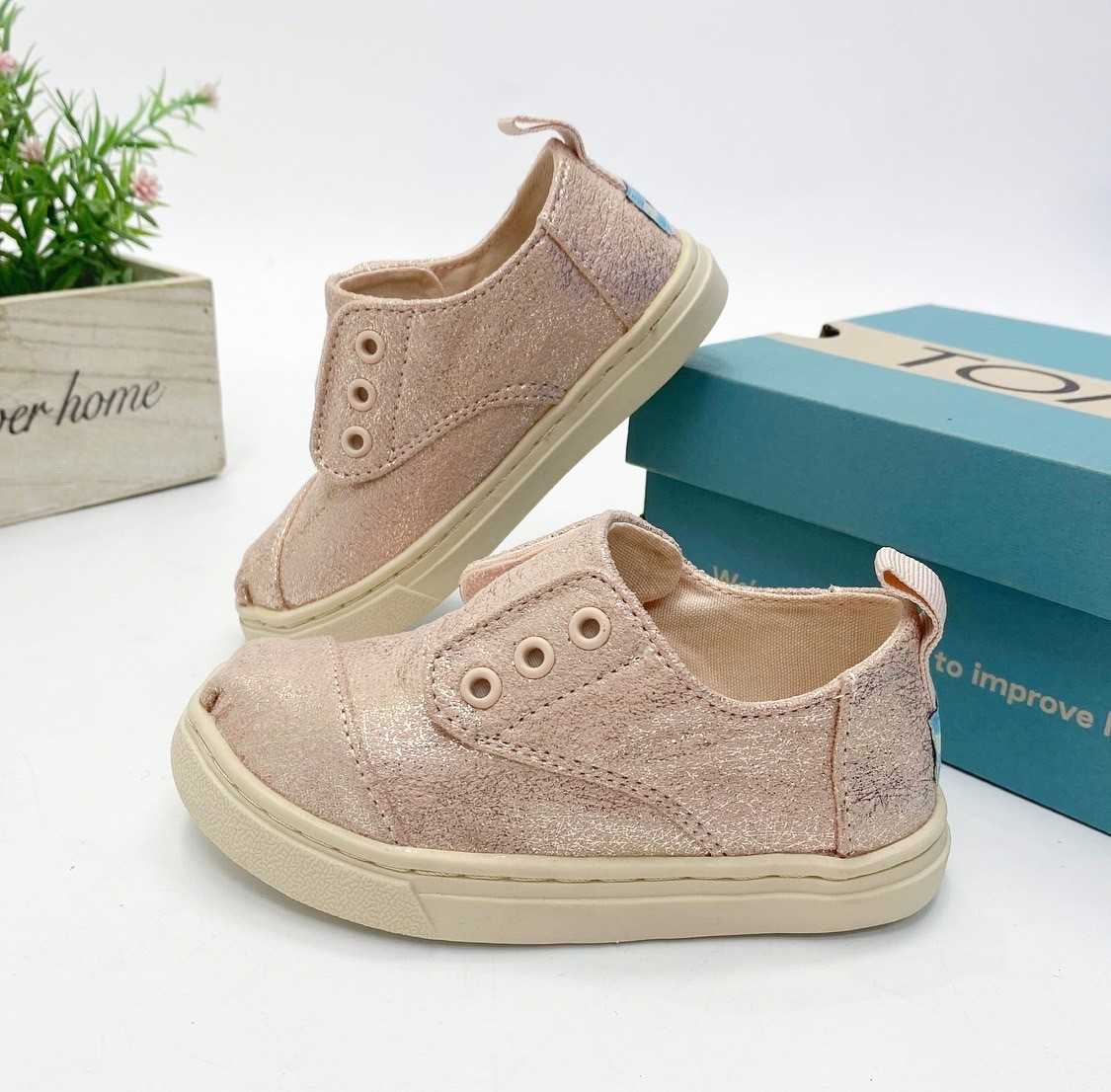 พร้อมส่ง Toms Gliter Pink Shoes
