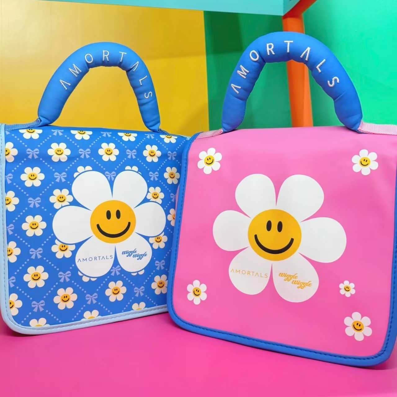 🌈 Wiggle Wiggle x Amortals ของแท้ 💯 กระเป๋าเครื่องสำอางค์ Cosmetic bag กระเป๋าจัดระเบียบ