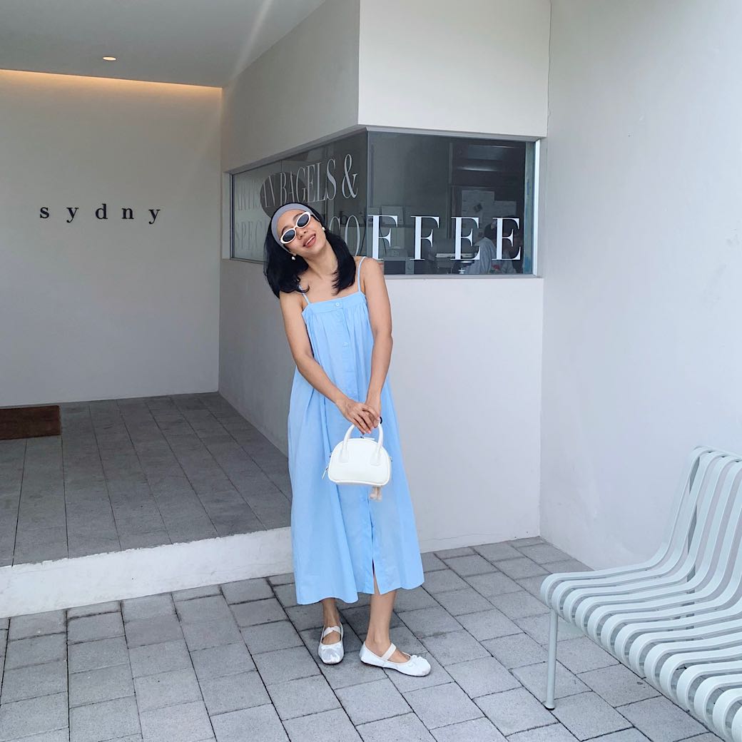 Buttons down strappy dress