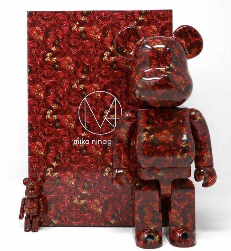 Be@rbrick Mika Ninagawa Leather Rose 100%+400%
