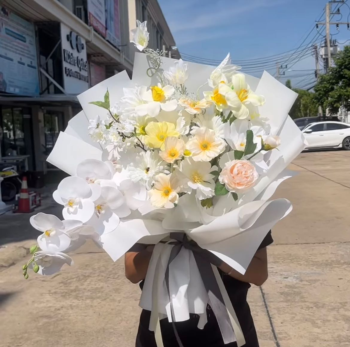 ช่อดอกไม้ประดิษฐ์