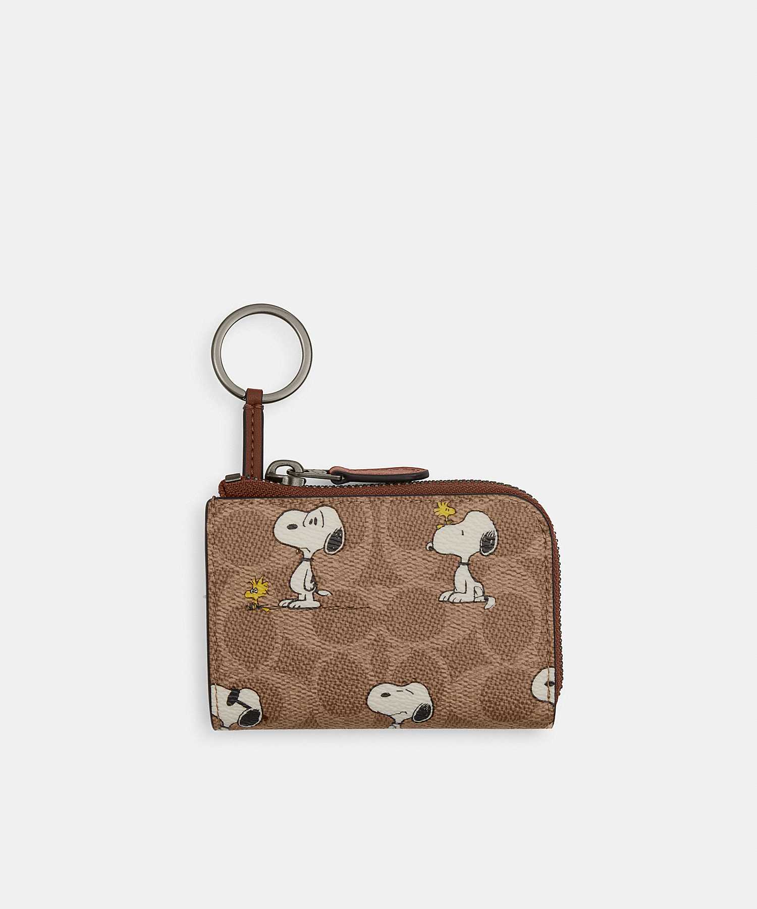 COACH X PEANUTS ZIP KEY CASE IN SIGNATURE CANVAS WITH SNOOPY PRINT
 CBS91 QBTAM