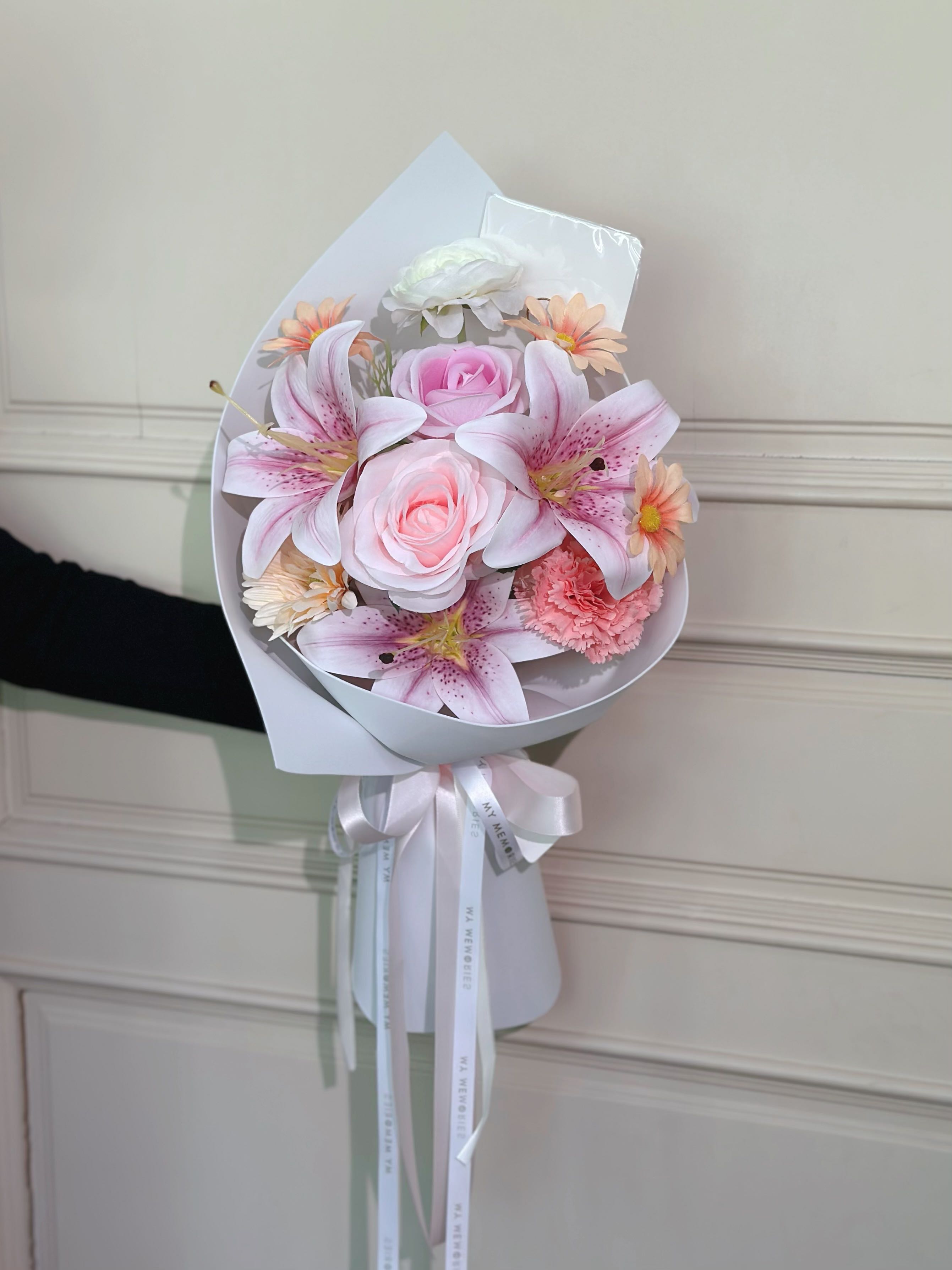 ช่อดอกไม้ประดิษฐ์ลิลลี่กุหลาบไซส์ S