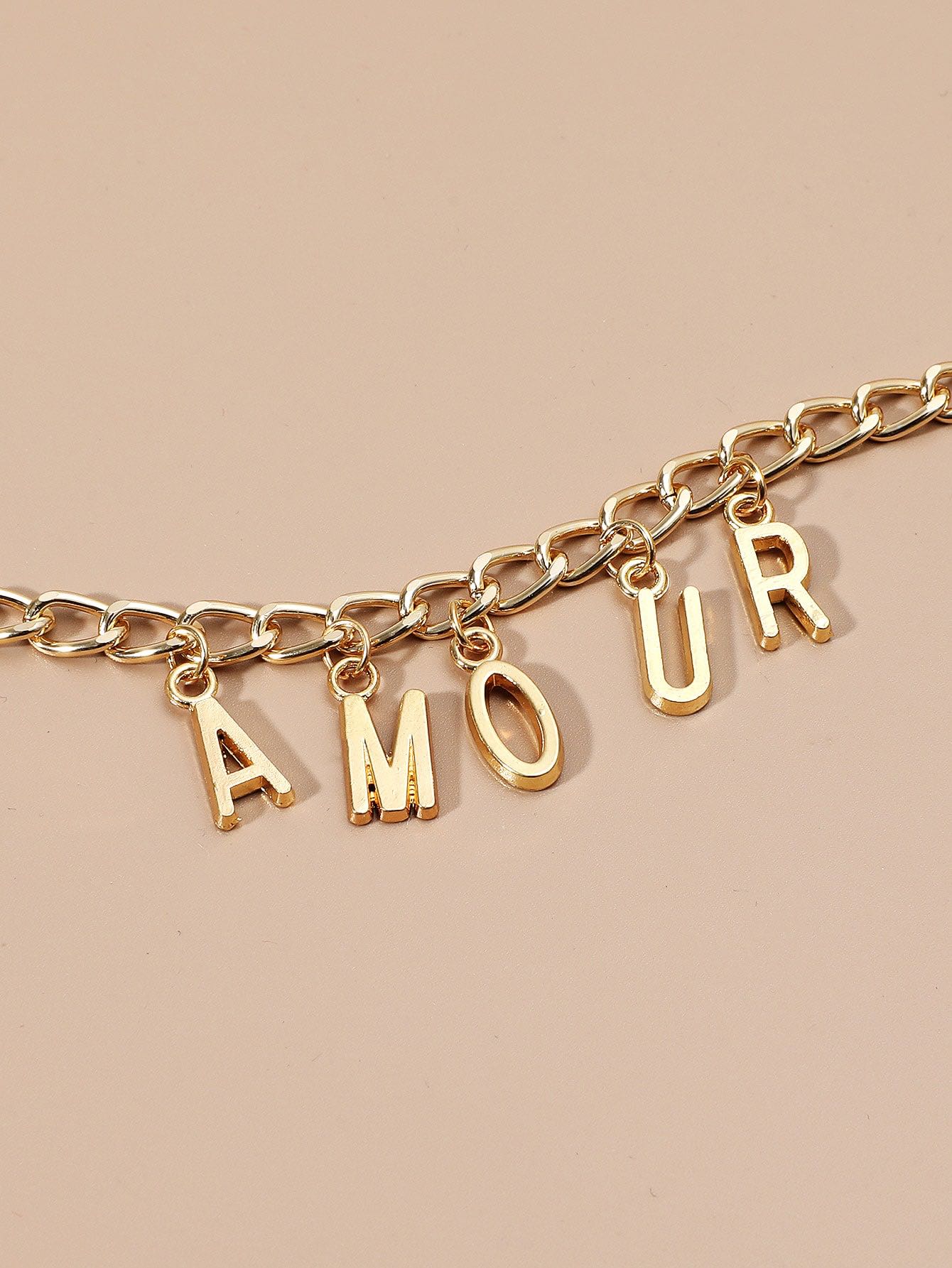 Amour chain necklace 