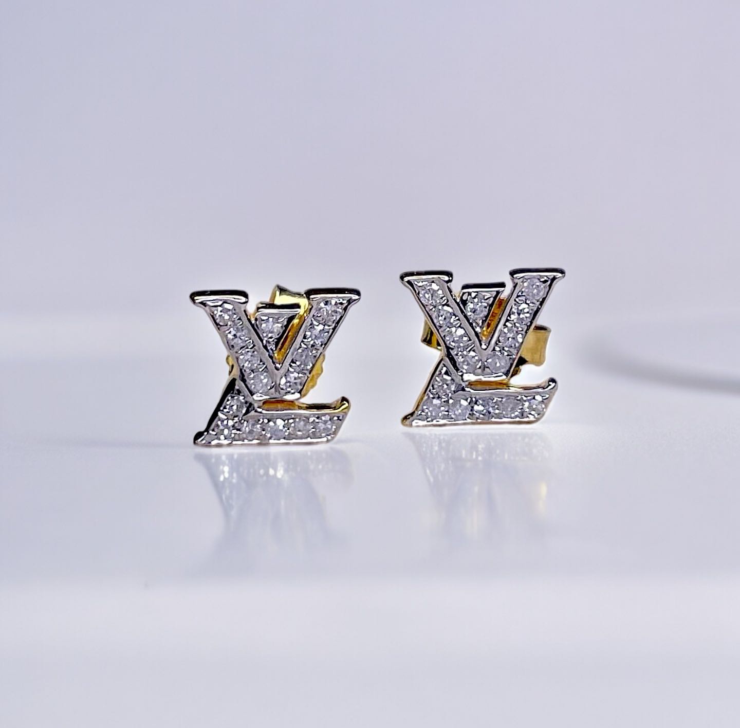 EK9 💎 ต่างหูเพชรแท้ LV 💎 6,900 บาท / 7,900 บาท พร้อมใบเซอร์เพชรแท้ 