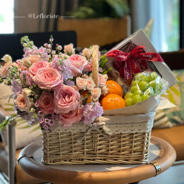 กระเช้าของขวัญ Elegant Grace 19   (ไม่รวมของขวัญ)