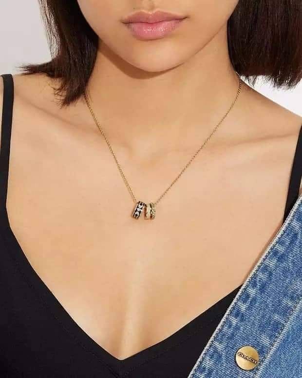 Coach Necklace พร้อมส่ง 7 to 11