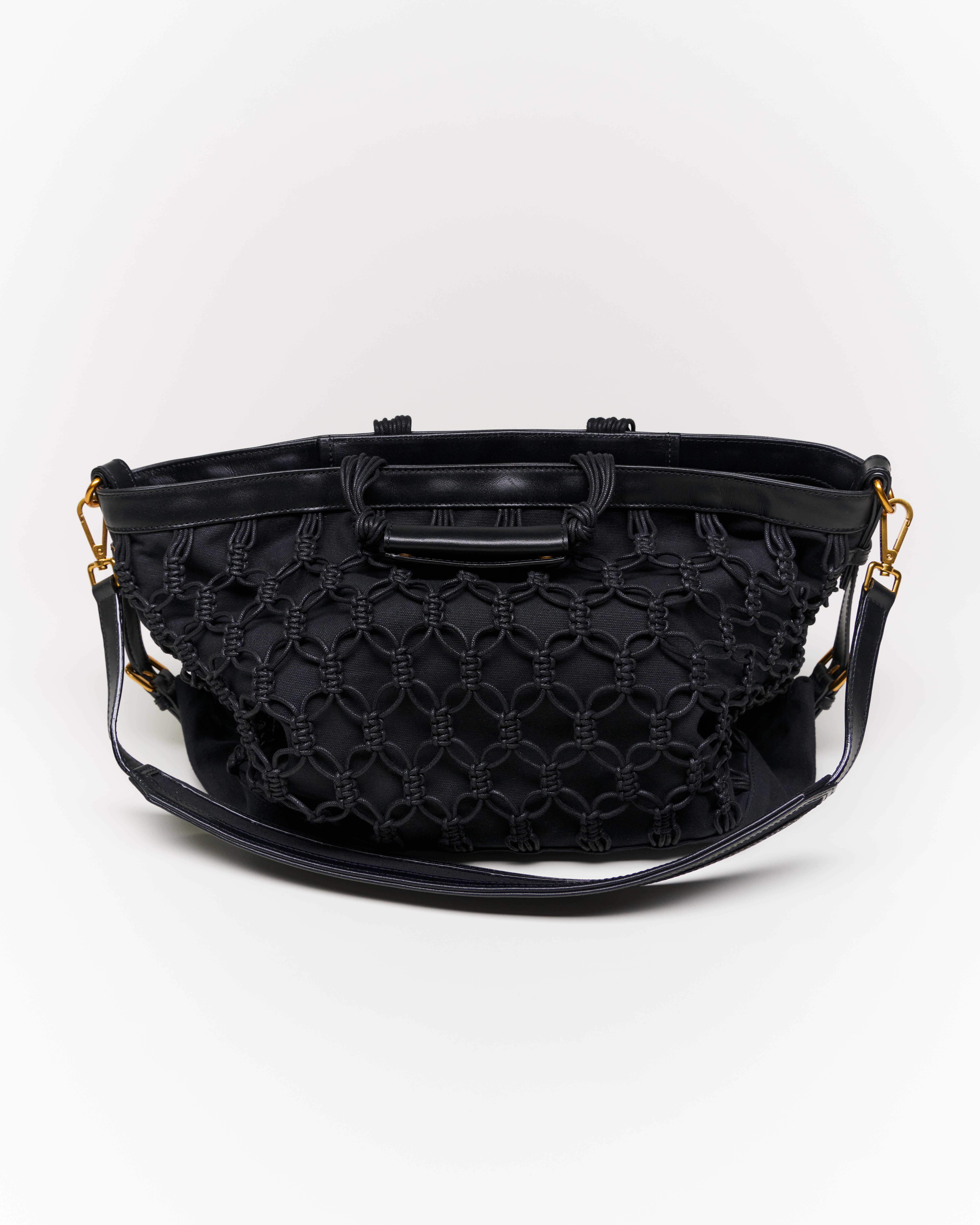 (พรีออเดอร์) Benjamin Carry-on bag in Black