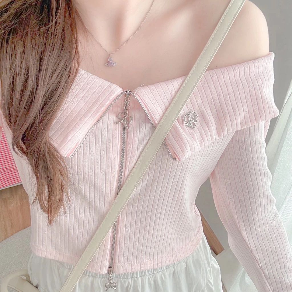 RIKA ปาดไหล่ซิปโบว์แขนยาว ผ้าร่องนุ่มใส่สบาย