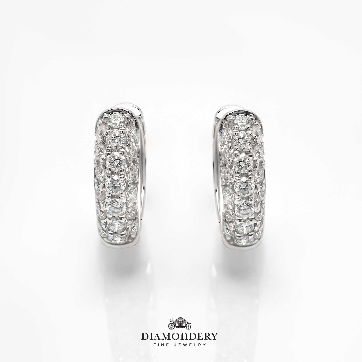 ต่างหูเพชร Petite Diamond Hoop Earrings