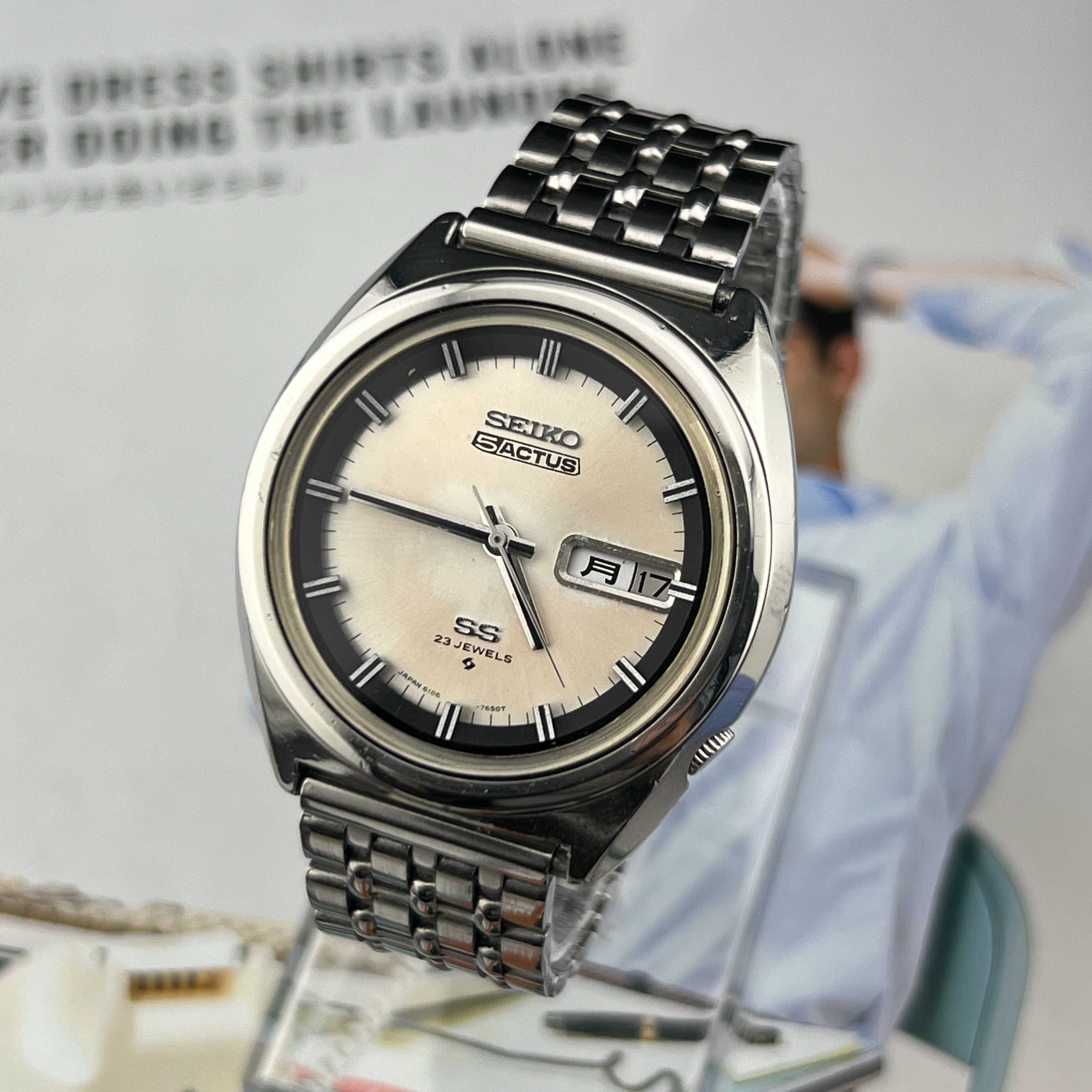 Vintage Seiko 5Actus SS Automatic 23Jewels Silver Dial Ref.6106-7520 Days/Date Kanji JDM Japan 1971