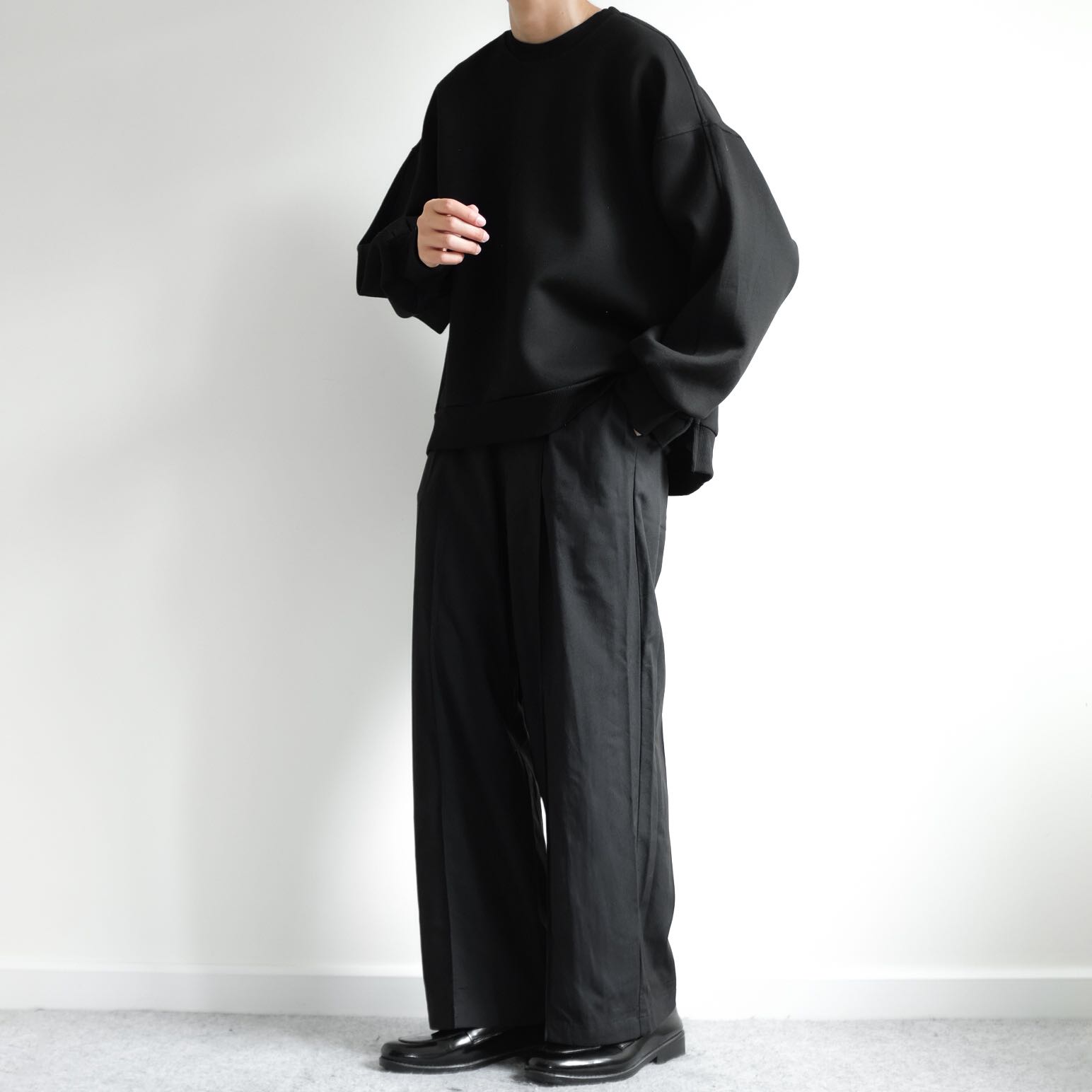 AUIE  Relaxed Cropped Straight Semi Wide Pants 