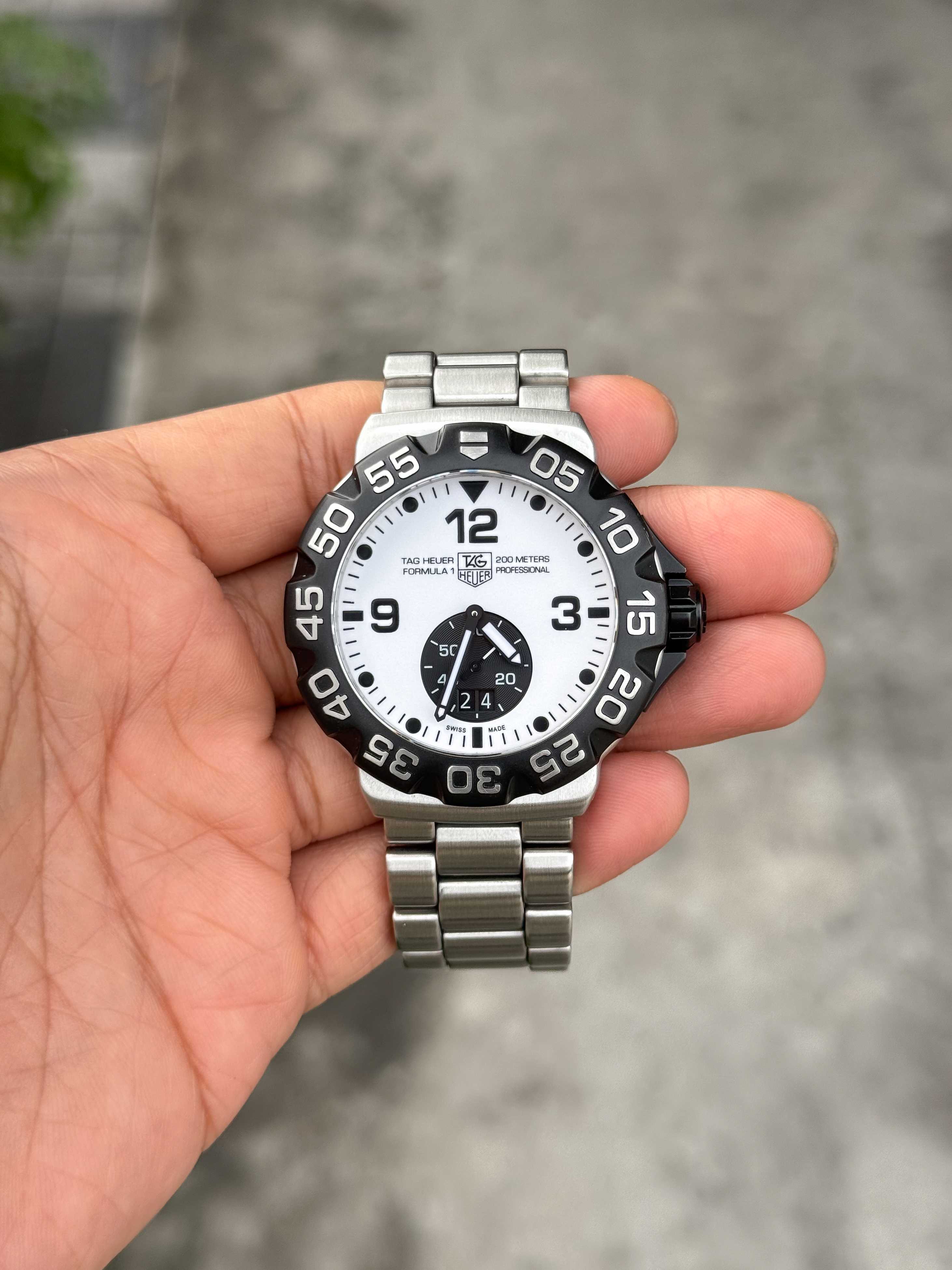 Tag Heuer F1 Grande Date Small Second King Size Quartz