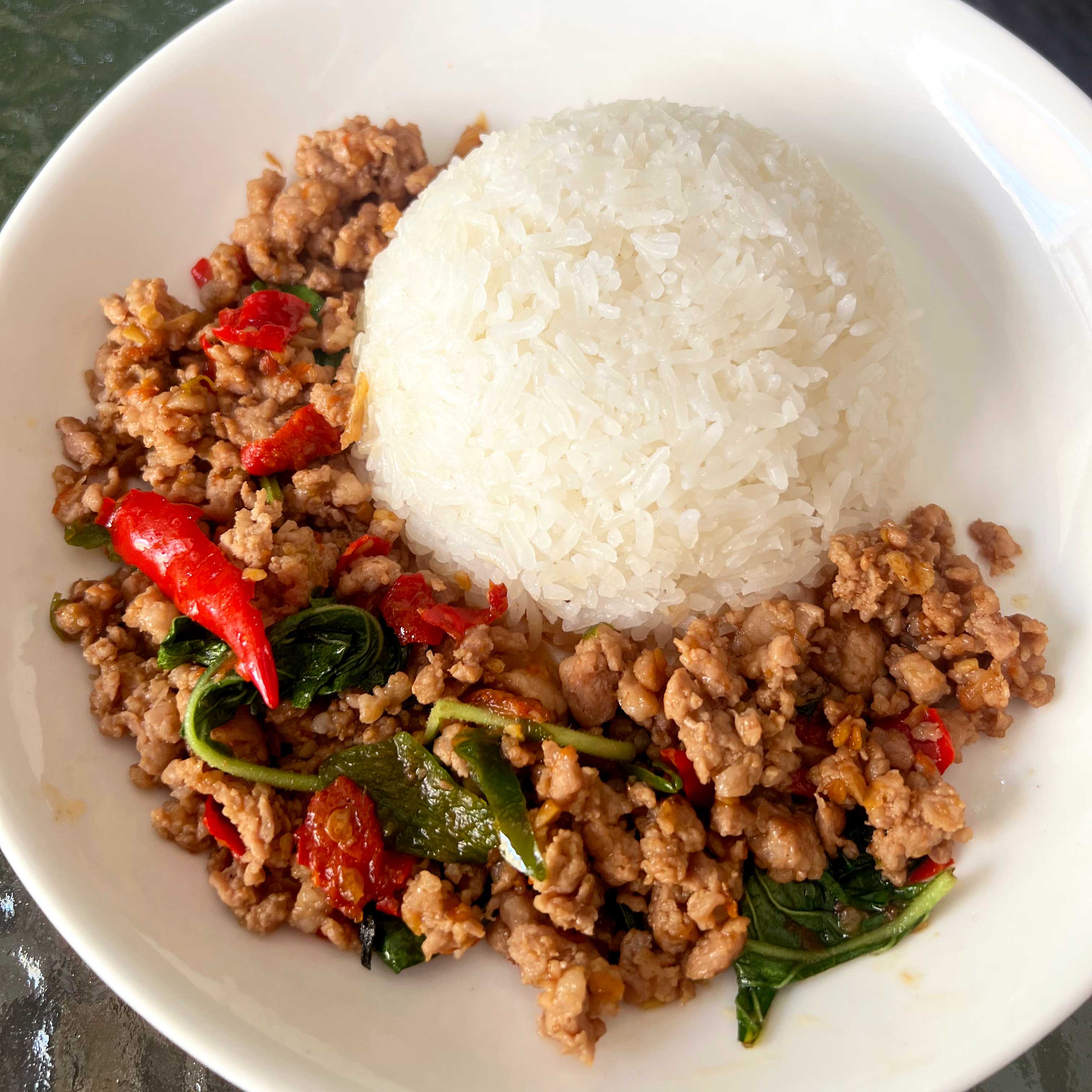ข้าวกะเพราหมูสับ