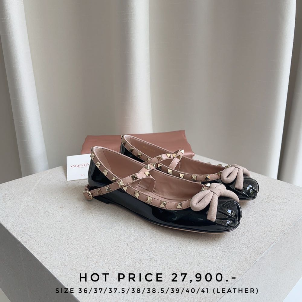 VALENTINO ROCKSTUD PATENT LEATHER BALLERINA