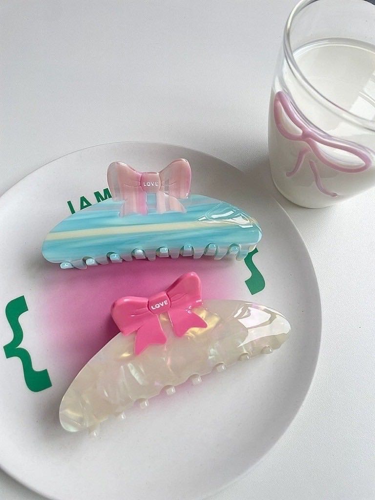 𝑯𝒂𝒊𝒓 𝑪𝒍𝒊𝒑 𝑪𝒖𝒕𝒆 𝑩𝒐𝒘 ˚✧🛼‧♡🎀✎･🩷˖  Twinnies Decor