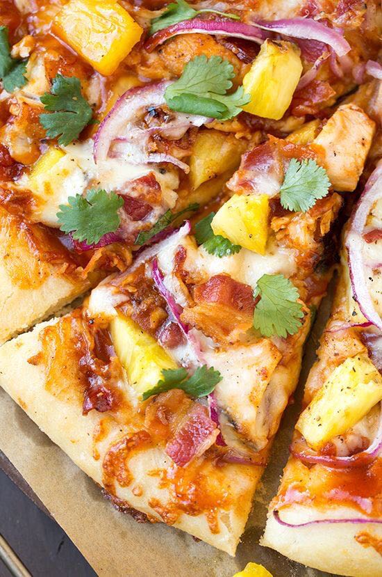ฮาวายเอี้ยนบาบีคิวไก่ พิซซ่า Hawaiian BBQ chicken pizza