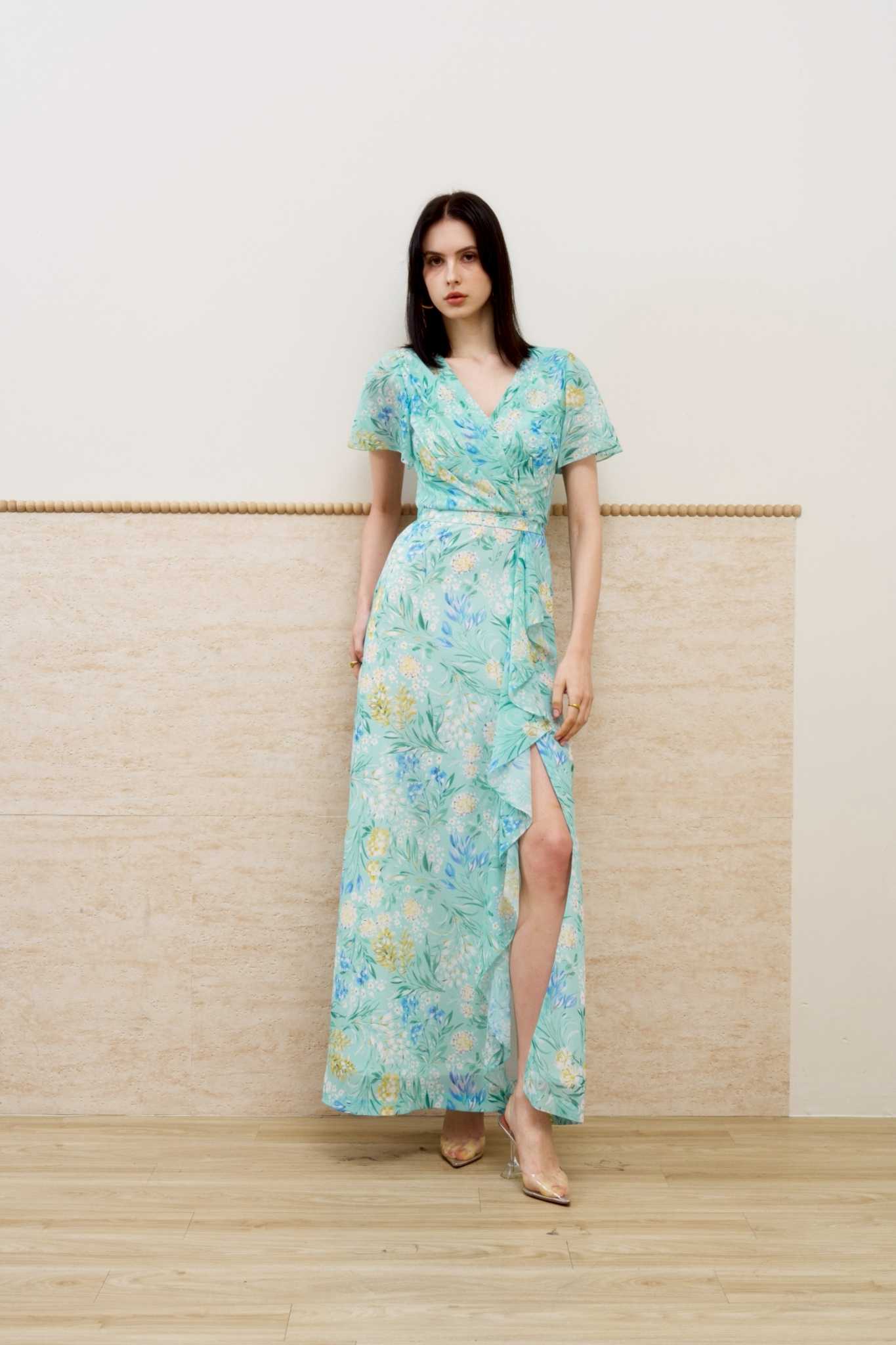 042025-110 (ตัดด้วยผ้าไหมญี่ปุ่น / ไหมสเปน )