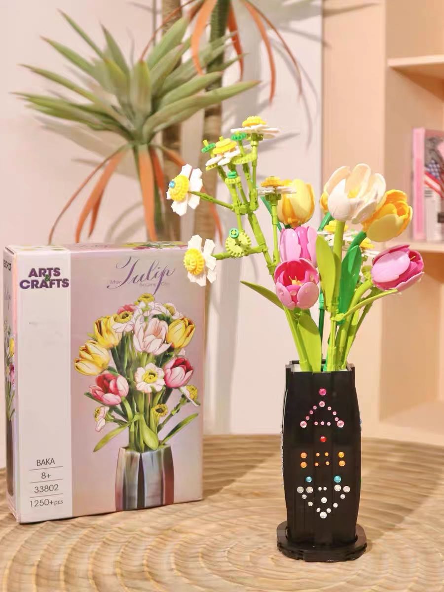 #พร้อมส่ง Lego Flower (Tulip 🌷, Daisy 🌼 ) — DIY Bling Bling Set รวมแจกัน & คริสตัลตกแต่ง