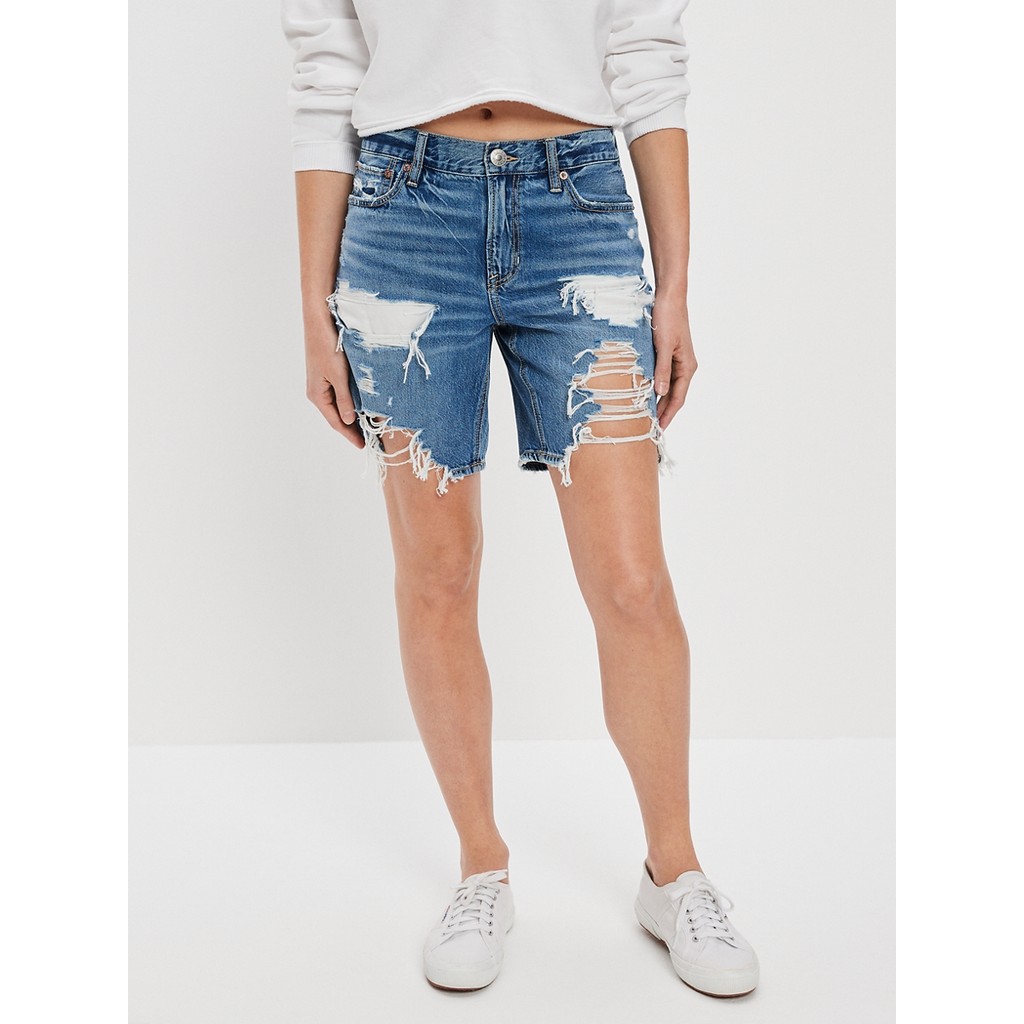 American Eagle กางเกงขาสั้นผู้หญิง LOW RISE BAGGY สี MEDIUM TINTED INDIGO - 033-7386-471