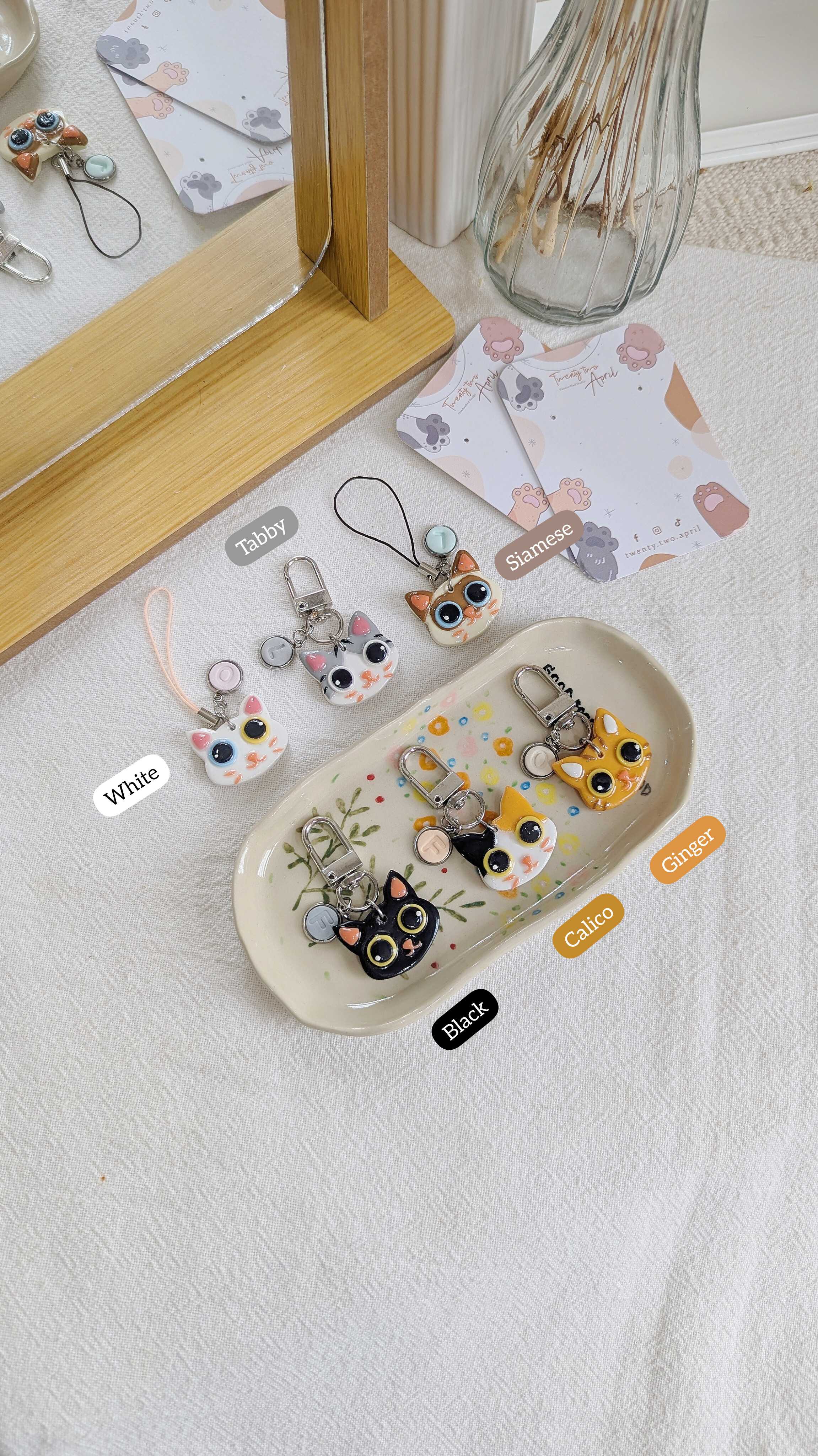 พวงกุญแจแมว 🐈‍⬛✨ Meowmeow Keychain