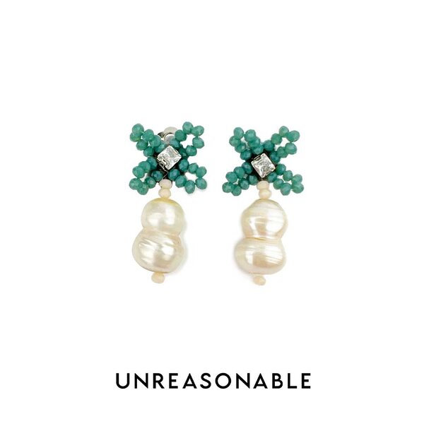 ต่างหู มุกแท้ สีเขียว ต่างหูคลิป ต่างหูก้านเงินแท้ UA0811-02 Unreasonable Accessories