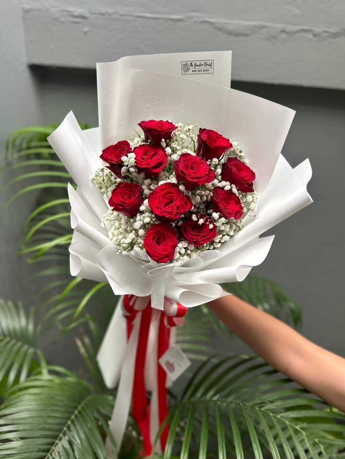 ช่อดอกไม้สดกุหลาบแดง 11 ดอก เขียนการ์ดฟรี