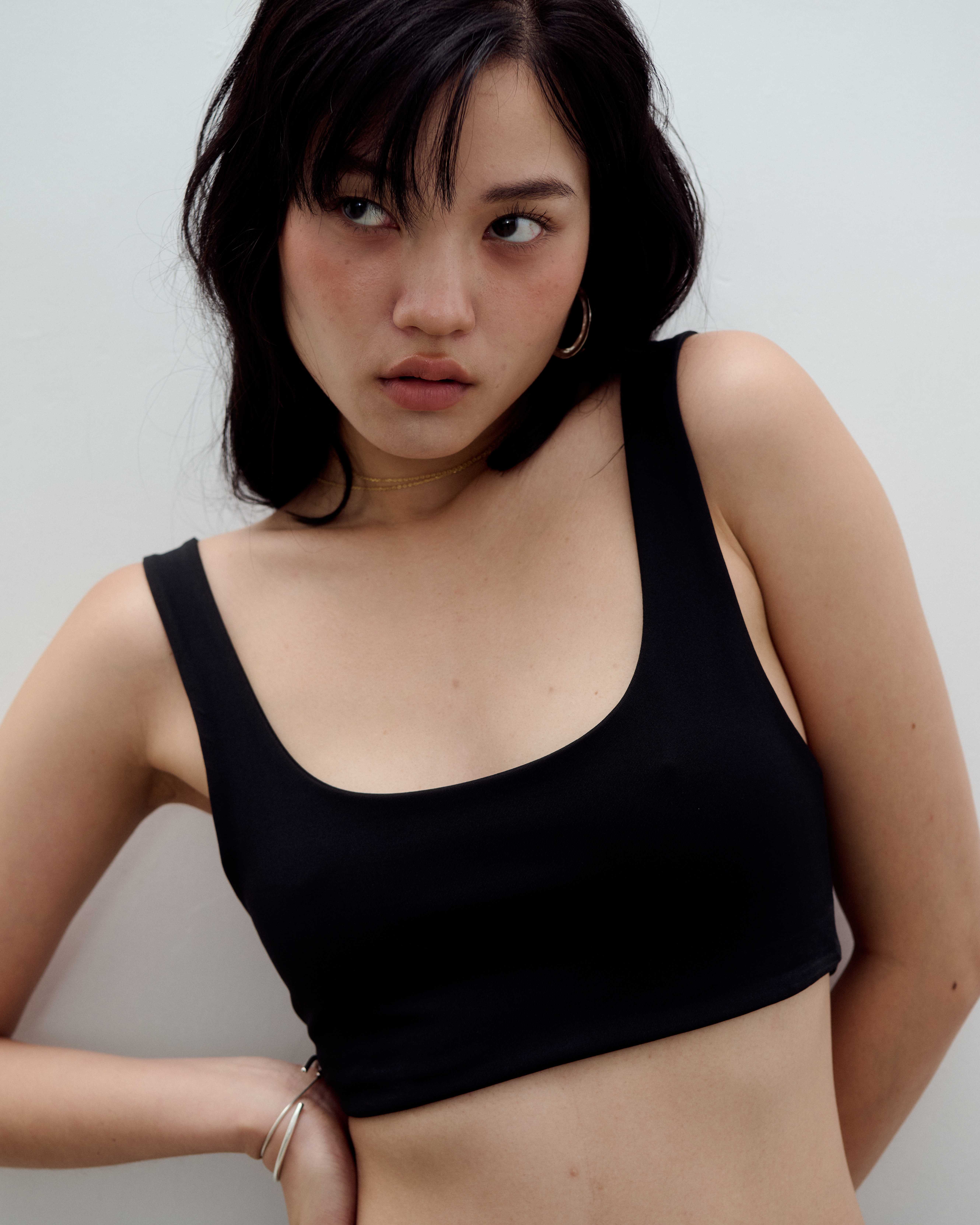 H.053 - Twist Bra Top - Black