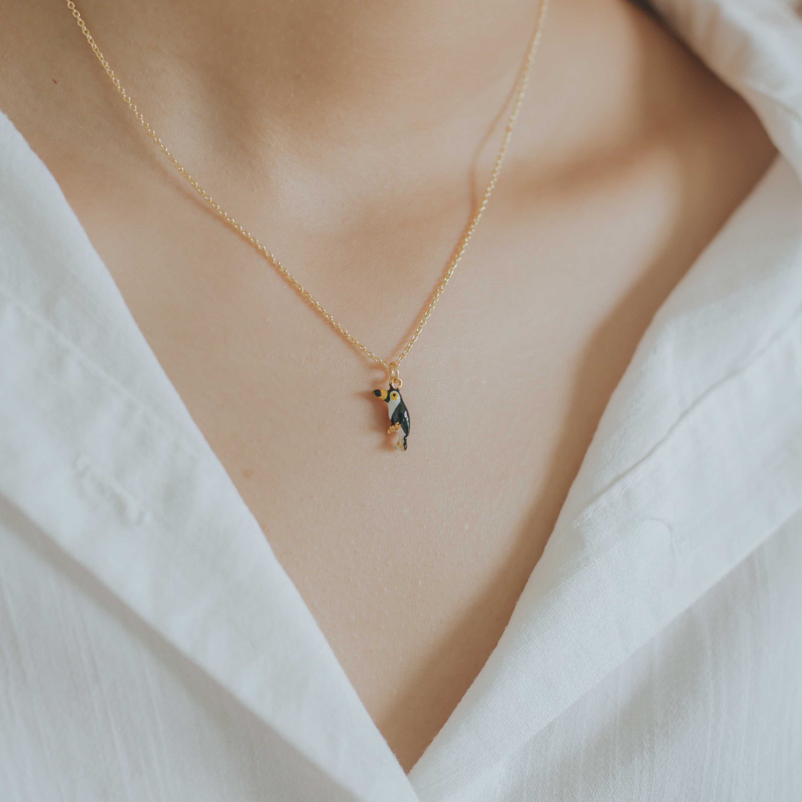 Necklace /สร้อยคอจี้รูปนกเงือก