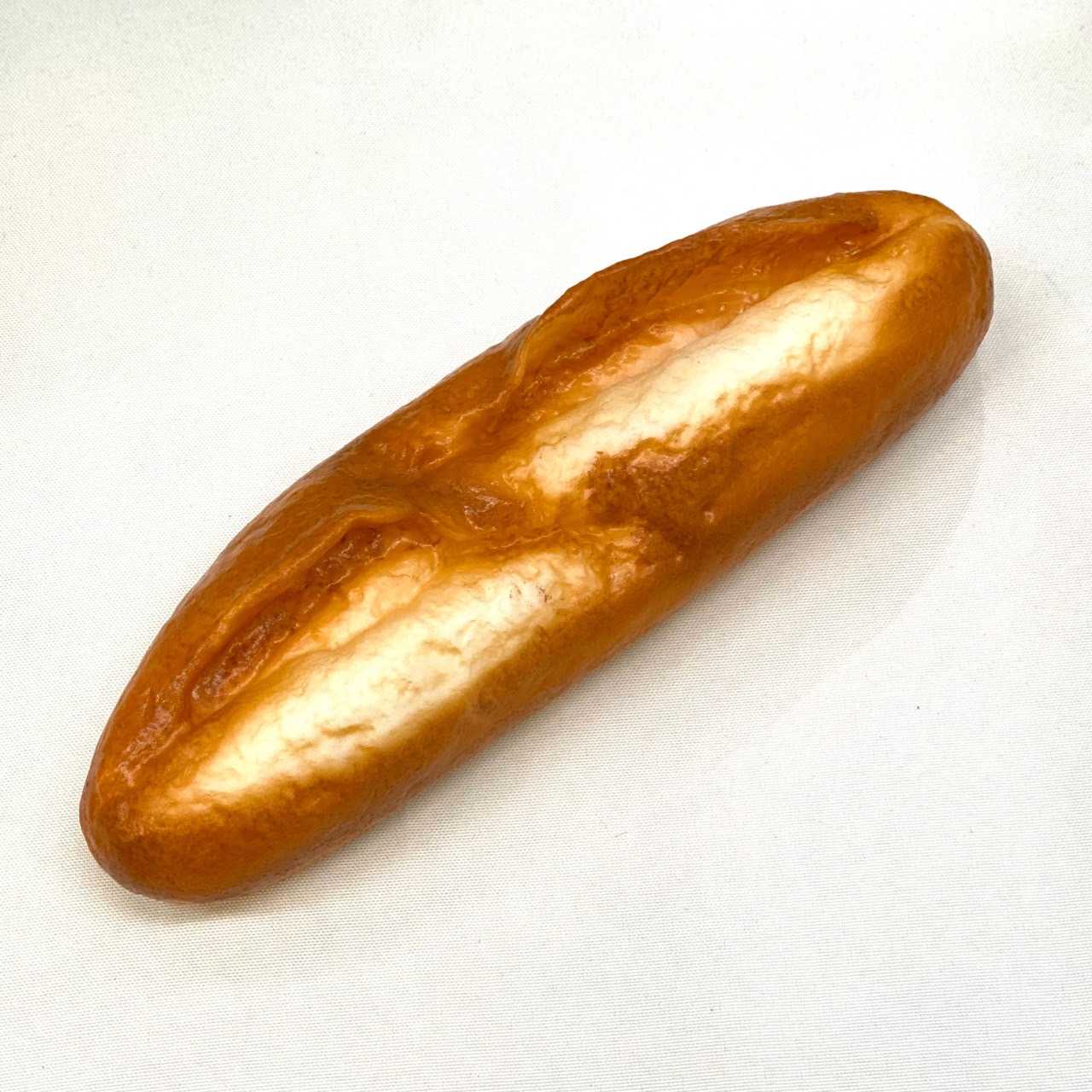 ขนมปังปลอม โมเดลขนมปัง ขนมปังฝรั่งเศส ขนมตกแต่ง สัมผัสนุ่ม มีกลิ่นหอม พร้อมส่งจากประเทศไทย