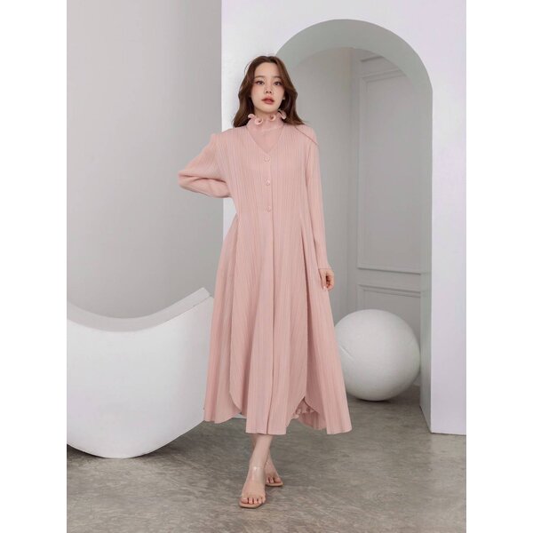 2MUAY PLEAT เซ็ทพลีทคุณภาพ RAFFLE NECK DRESS WITH V NECK CARDIGAN PLEAT SET รุ่น GJO2947 /GJO3436...