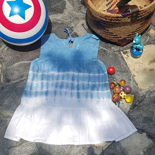 ชุดผ้าป่านมัสลินผูกคอด้านหลังเด็กหญิง เดรสมัดย้อม ชุดแม่ลูก เสื้อเด็ก ย้อมสีธรรมชาติ