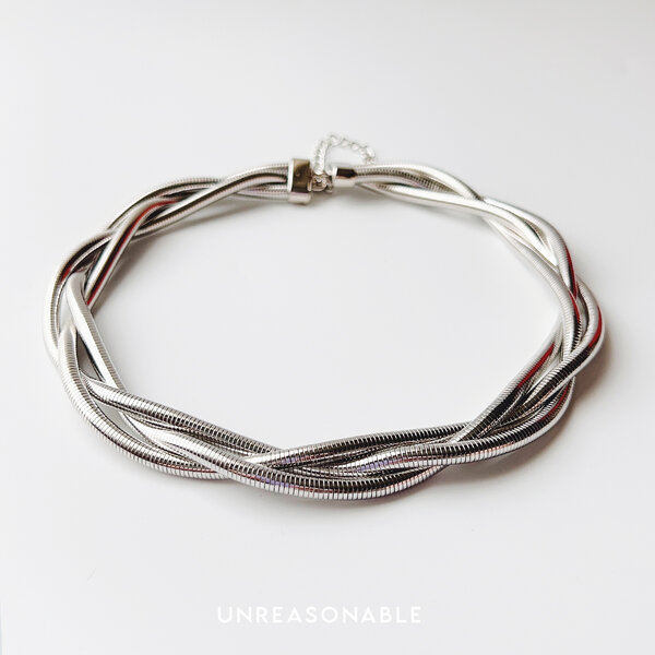 สร้อยคอโชคเกอร์สีเงิน เส้นผ่านศูนย์กลางรอบคอ 5.5 นิ้ว ปรับยาว 3 นิ้ว UA1013-01 Unreasonable Acces...